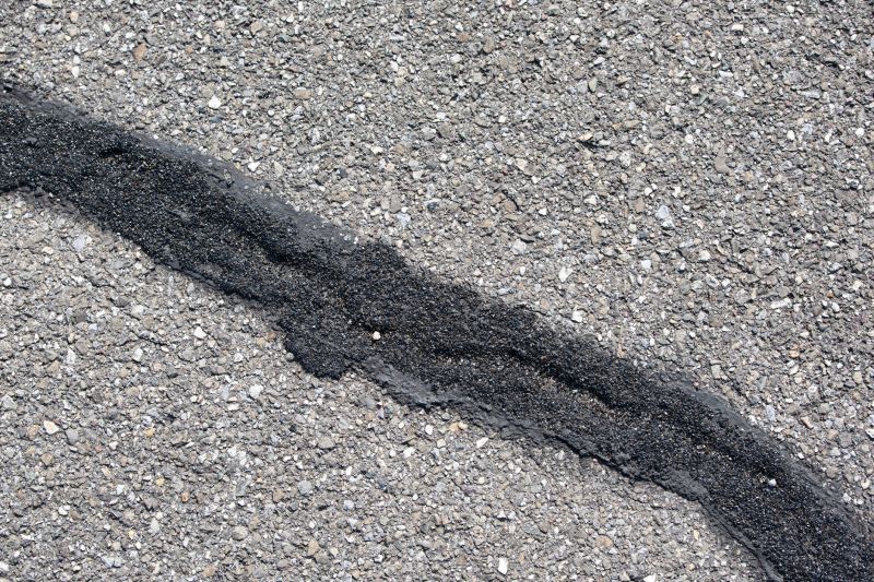 Asphalt Slurry Sealing in Tampa, FL